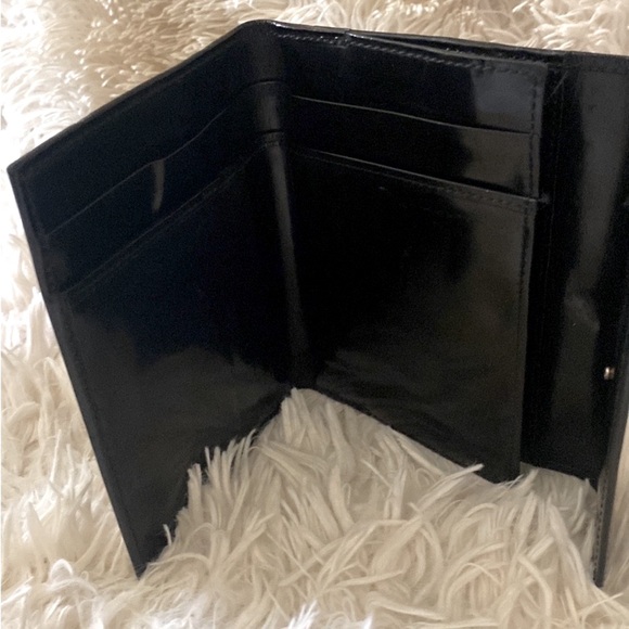 PRADA - AUTHENTIC PRADA Sm Leather Bifold Wallet From MILINO - Picture 5 of 16